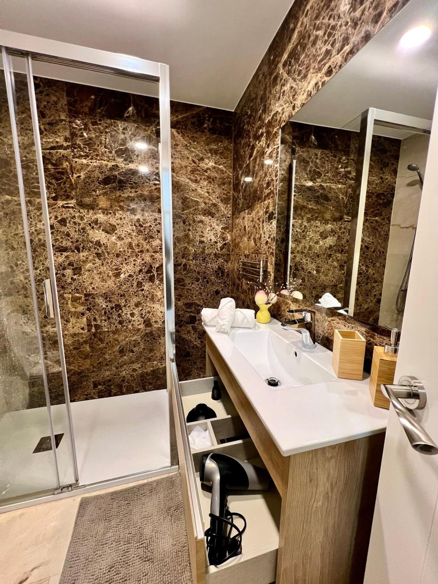 Apartamentos Prestige Suites Malaga IV Esterno foto