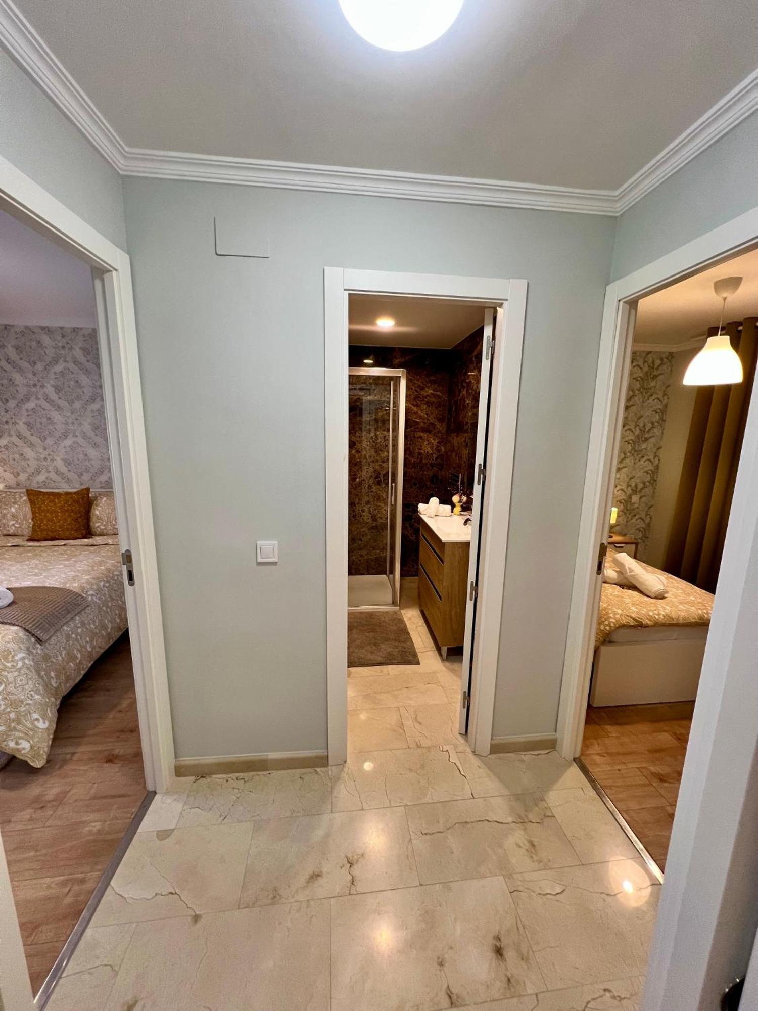 Apartamentos Prestige Suites Malaga IV Esterno foto