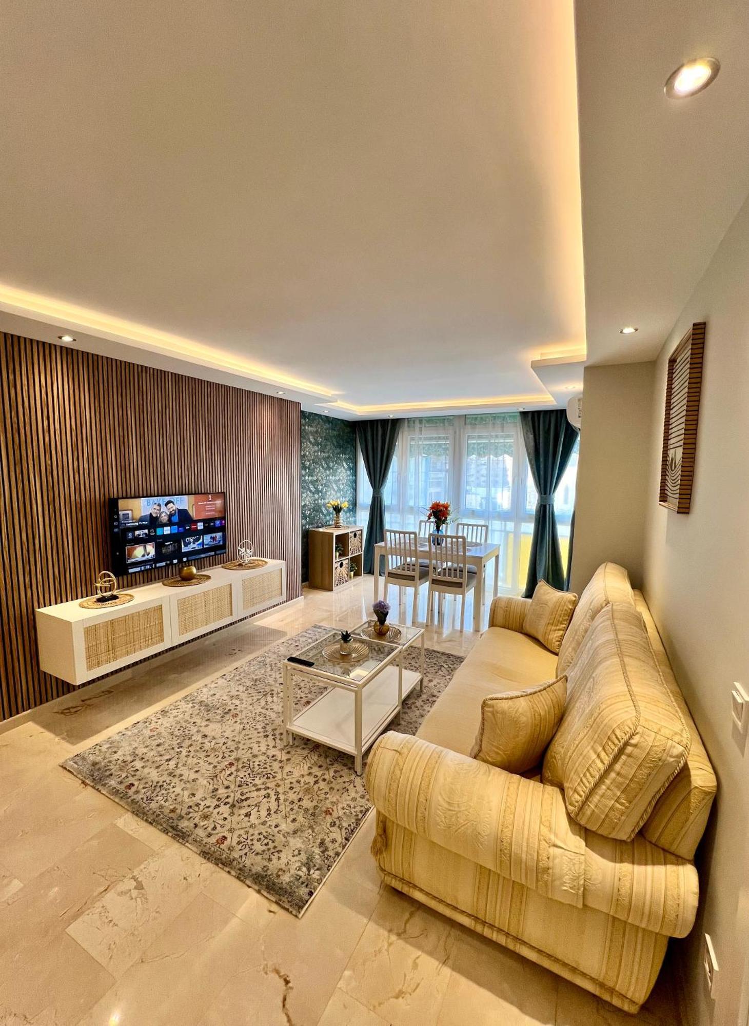 Apartamentos Prestige Suites Malaga IV Esterno foto